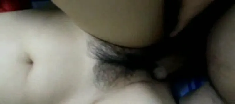 Móc lỗ lồn em yêu trong sự sung sướng