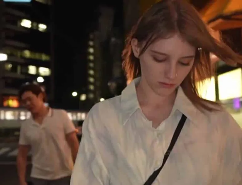 Trêu chọc tình nhân tây không được, thanh niên biến thái bắt cóc về nhà